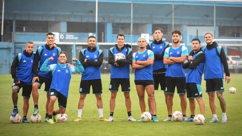 Racing con varios cambios para ir a Paraguay