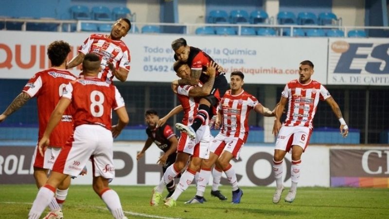 Talleres (RdE) lo dio vuelta y eliminó a Instituto