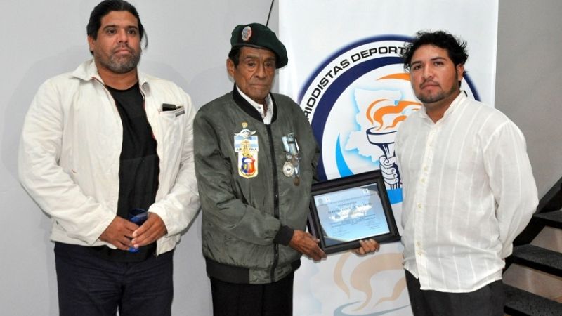 Homenaje a Ricardo Leiva, “Héroe de Malvinas”