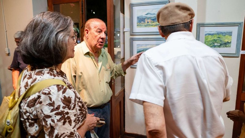 Inauguró la muestra de Ricardo Valdez en la Casa de la Cultura 