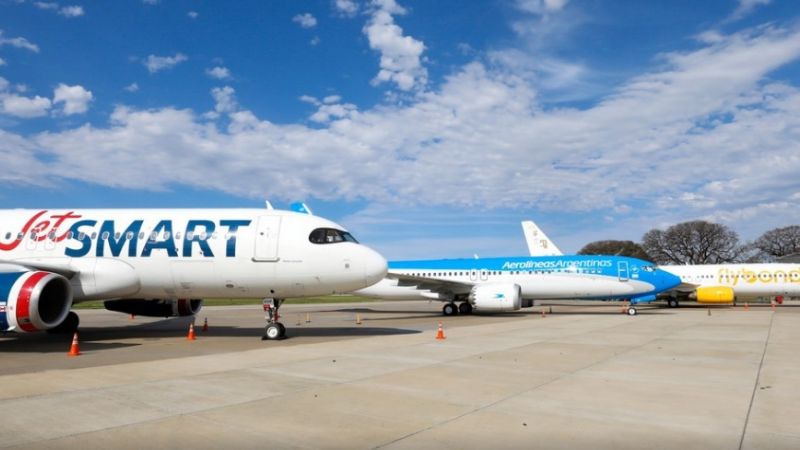 Una provincia derogó el decreto que la obligaba a comprar pasajes aéreos a Aerolíneas