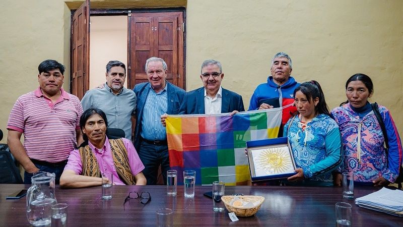 Jalil recibió a los referentes de la comunidad originaria de Aguas Calientes