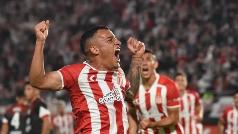 Estudiantes recibe The Strongest, por la Libertadores