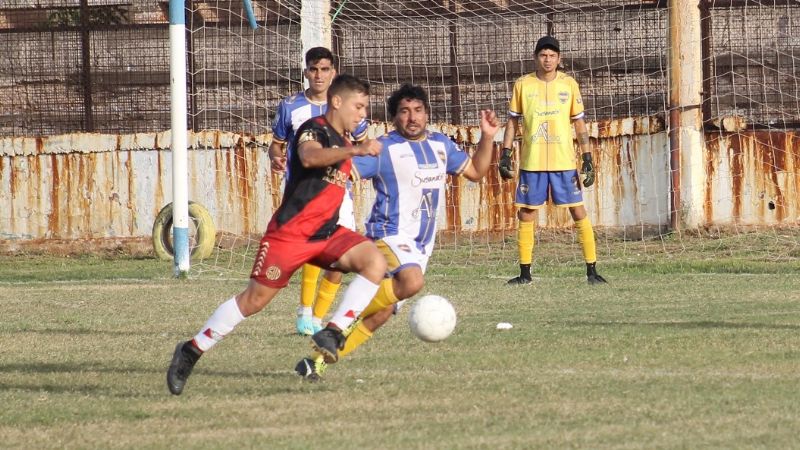 “La Villa” ganó y quedó como solitario líder