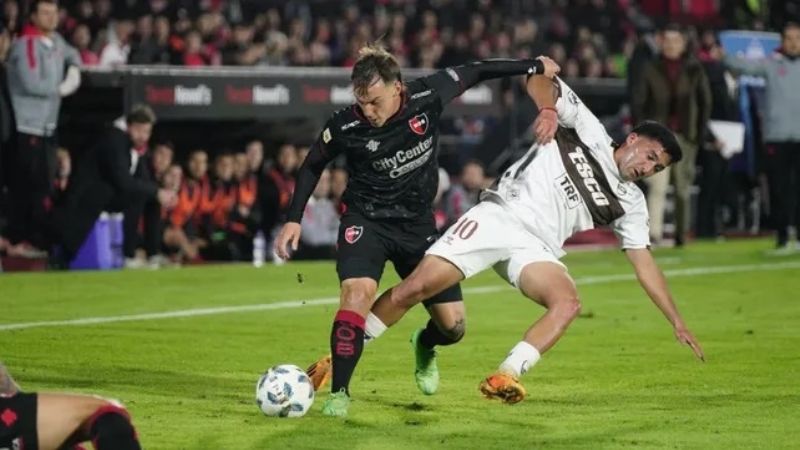 Newell's venció 2-0 a Platense, en Rosario