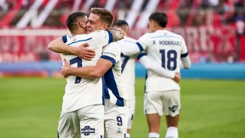 Talleres venció a Independiente 3-1 en Avellaneda
