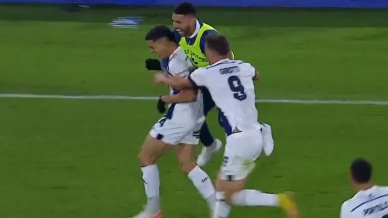 Talleres venció a Independiente 3-1 en Avellaneda