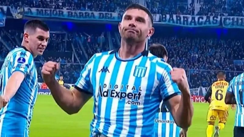 Racing venció a Coquimbo y lidera su grupo