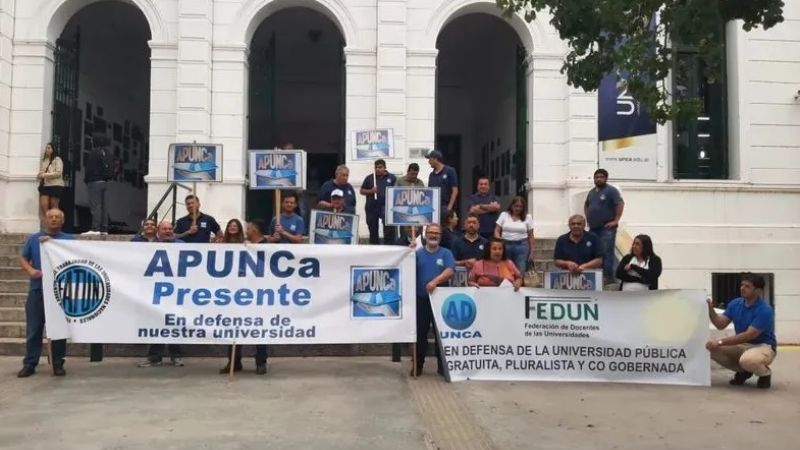 No docentes universitarios van a paro