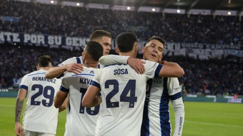 Talleres venció a Atlético Tucumán y lidera