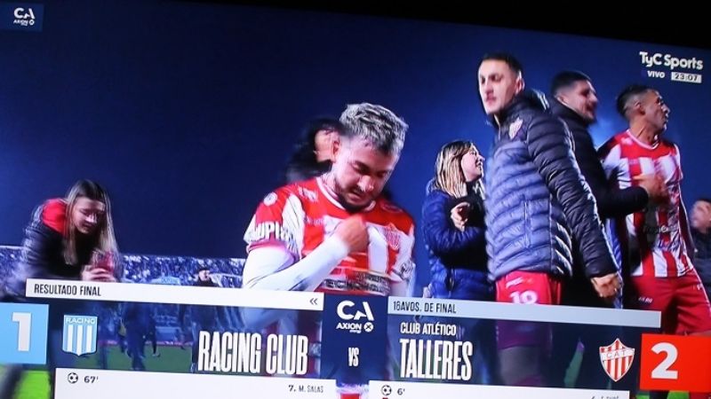 Batacazo, Talleres (RE) eliminó a Racing