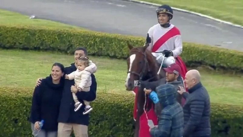 El caballo de Nacho ganó en Palermo con la “camiseta” de River