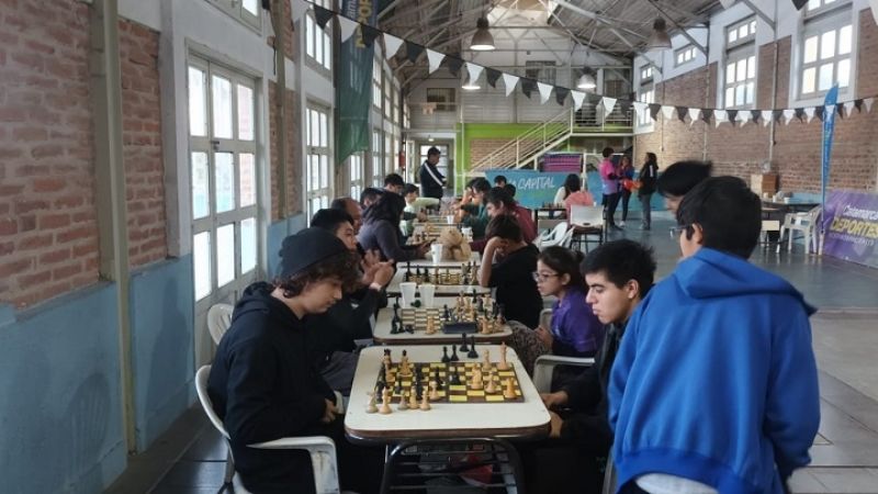 Gran Jornada de Ajedrez en “Poli Sur” de la Capital
