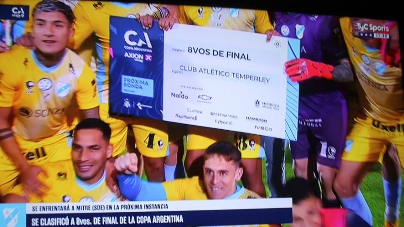 Papelón de River y heroica victoria de Temperley