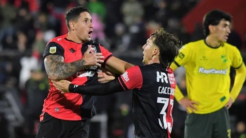 Newell's venció a Defensa, y está en carrera