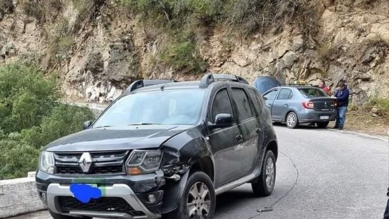 Chocaron dos vehículos en la Cuesta del Portezuelo