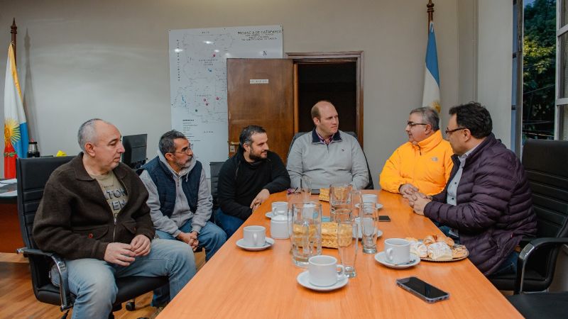 El Gobierno analiza el proyecto para la pavimentación en paso externo de Belén