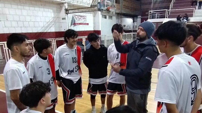 Ateneo B ganó un partido clave ante Defensores