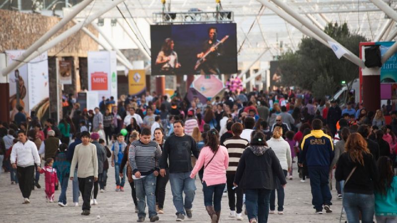 Poncho 2024: Convocan a propietarios de casas de familia para alojamiento a turistas