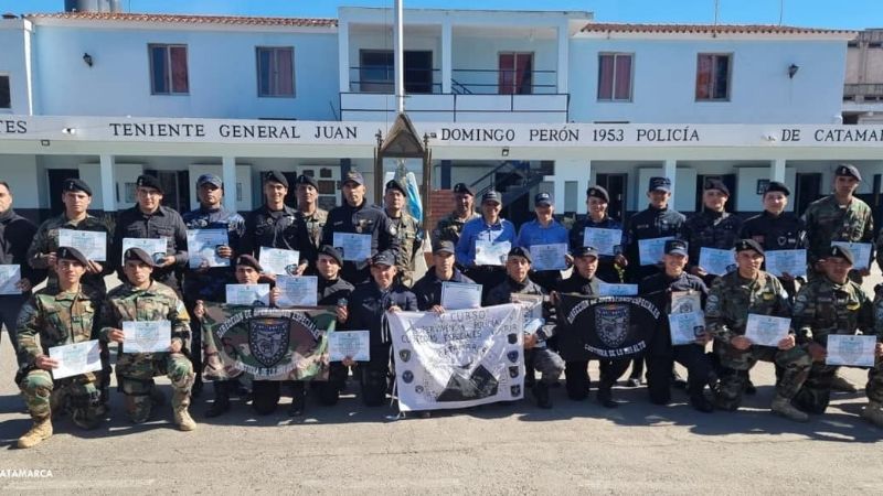 Finalizó el curso de Supervivencia Policial y Custodia Especial DOE Kuntur