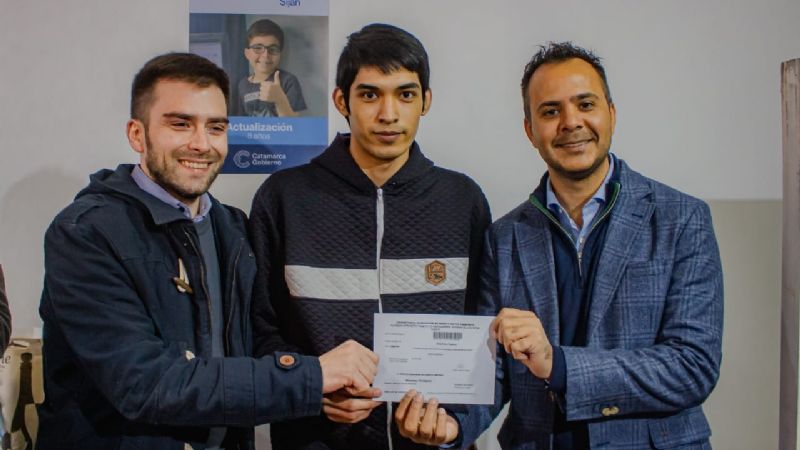 Se inauguró un nuevo Centro de Documentación Rápida del Registro Civil en Siján