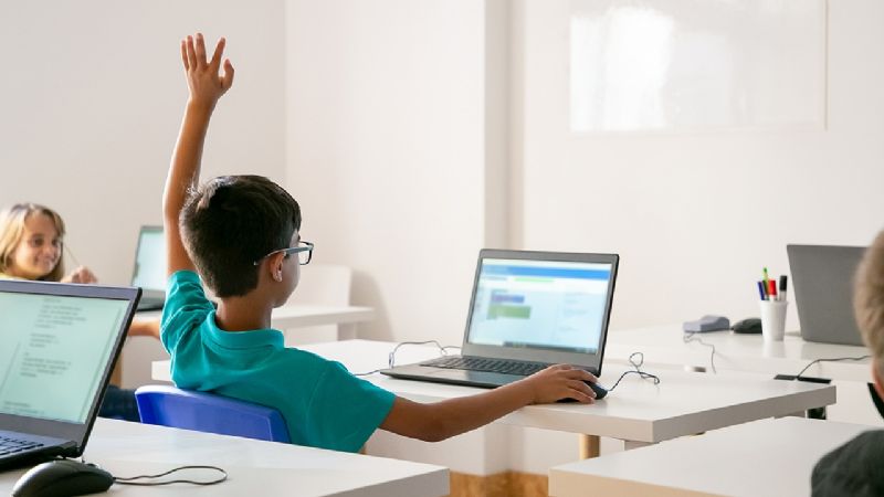 Educación y conectividad: Catamarca garantiza internet en las escuelas