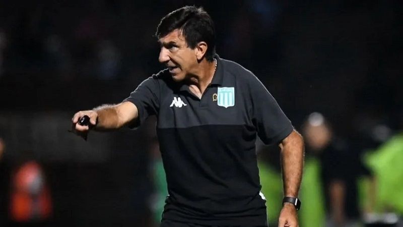 Costas justificó el enojo de los hinchas de Racing