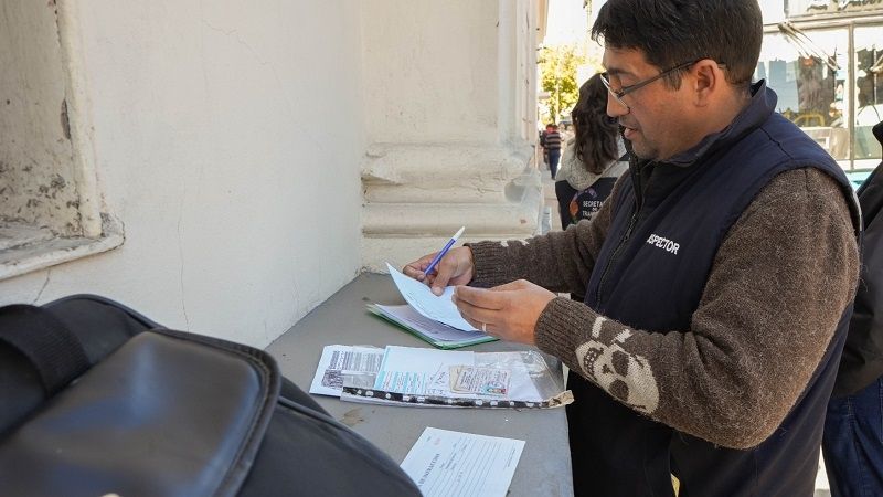 Secuestran colectivo que trasladaba alumnos sin autorización