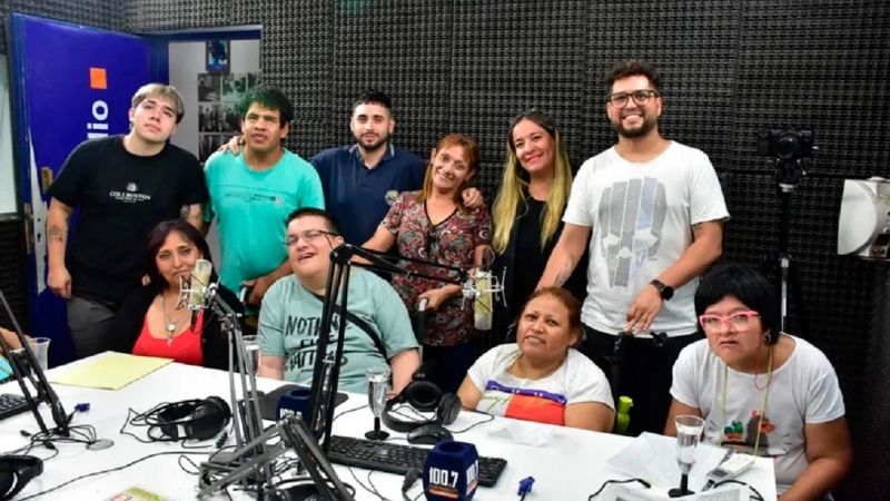 UNCA: Quinto año de Radio Apyfadim en la 100.7