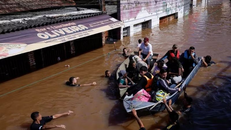 84 muertos y 111 desaparecidos por inundaciones en Brasil