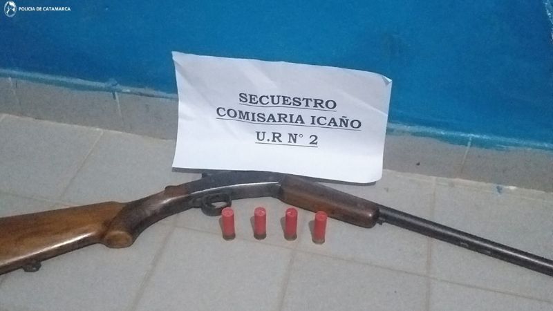 En La Paz policías secuestran un arma de fuego