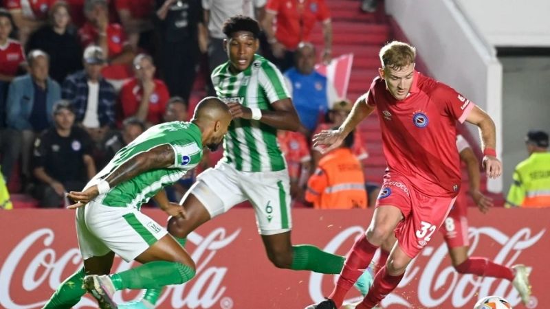 Argentinos Jrs., para seguir líder en la Sudamericana