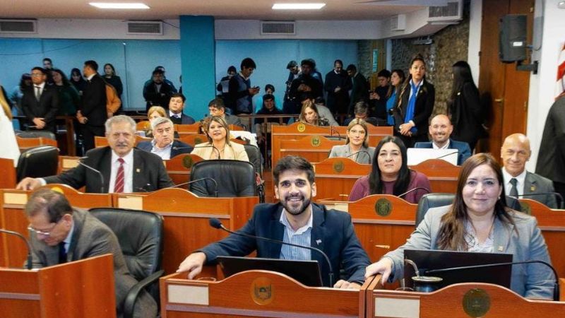 El radicalismo se apartó de la idea de darle superpoderes al Gobernador