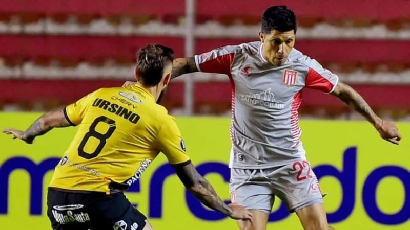 Estudiantes cayó en Bolivia y se complicó