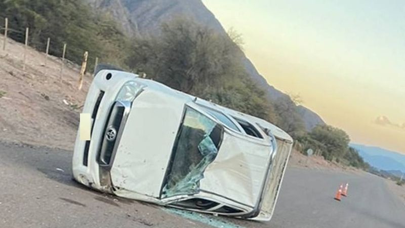 Volcó una camioneta en el interior provincial