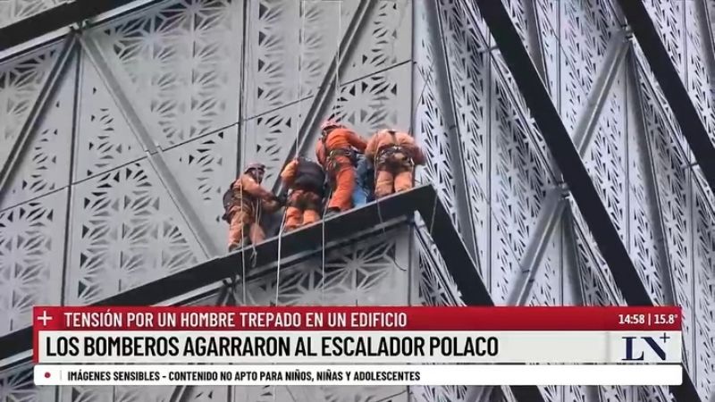 Escalador mantuvo en vilo al centro porteño