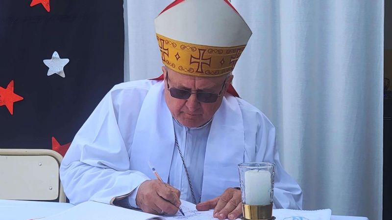 El Obispo realizó una intensa visita pastoral a la parroquia Santa Rosa 