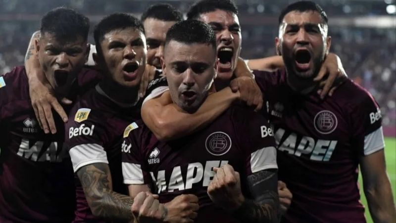 Lanús frenó a Racing, que puede perder la cima