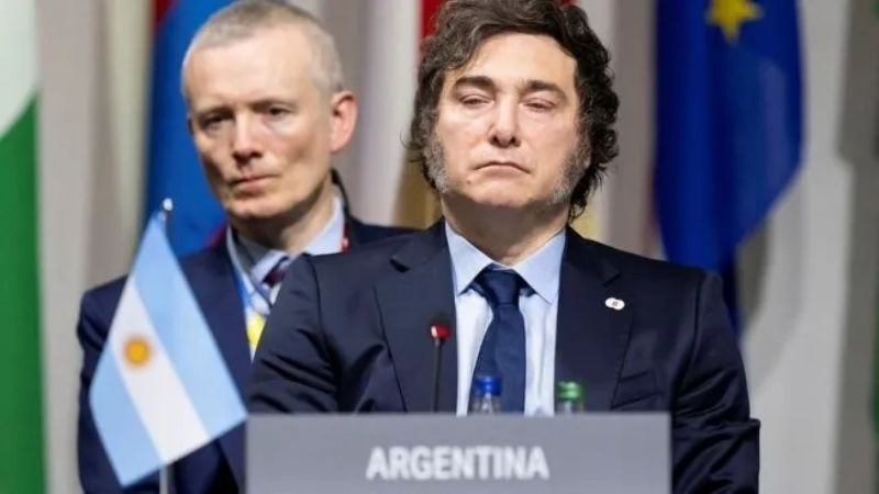 Milei firmó la declaración de la Cumbre de Paz