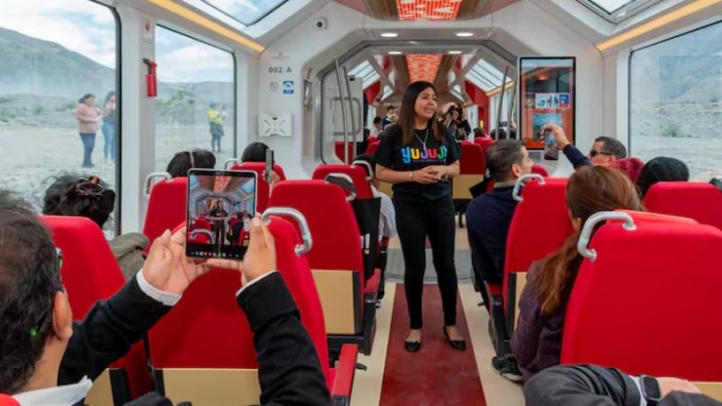 Comienza a rodar el tren solar de la Quebrada