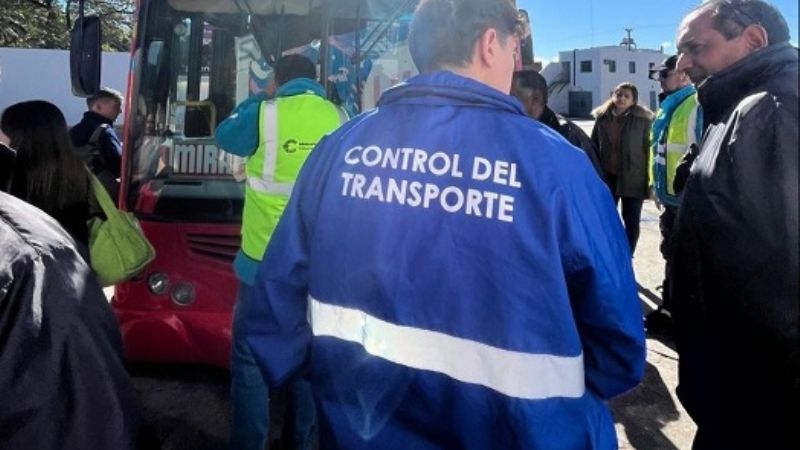 Multan a empresas de transporte público