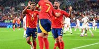 España derrotó a Italia y aseguró su pase a los octavos de final de la Eurocopa.