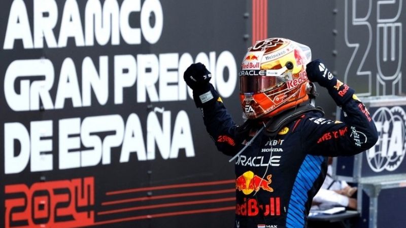 Verstappen ganó en España y estira su ventaja