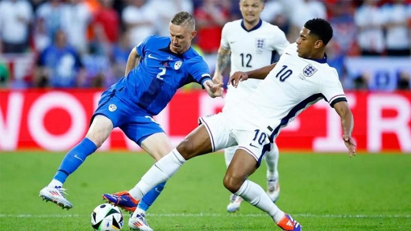 Mbappé sacó a Lewandowski y Austria venció a Países Bajos