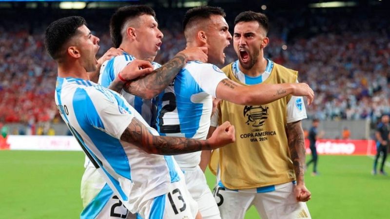 Argentina venció a Chile y está en 4tos. de final