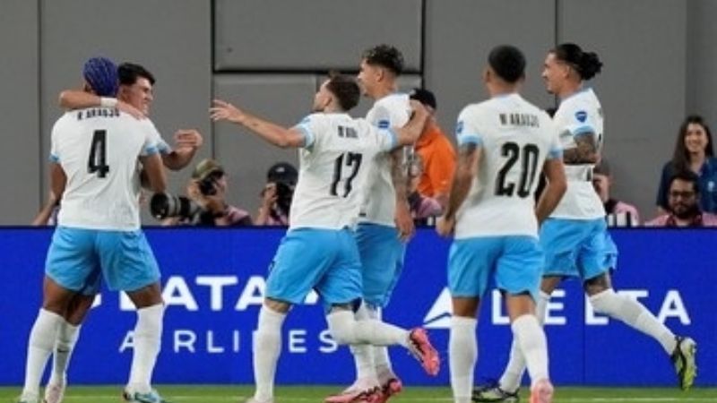 Uruguay es cosa seria: 5-0 a Bolivia
