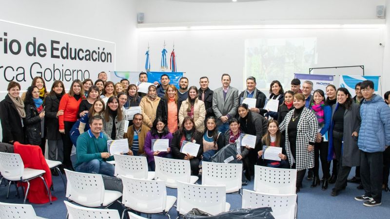 Escuelas recibieron elementos para las huertas agroecológicas