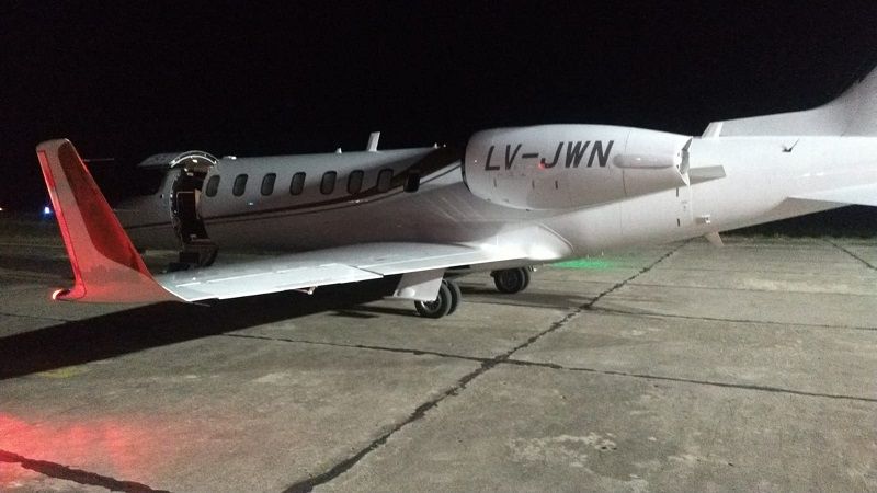 Dos niños fueron derivados en el avión sanitario