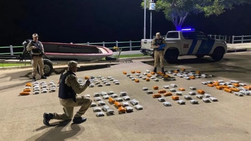 Secuestran cargamento millonario de "cogollos" de marihuana