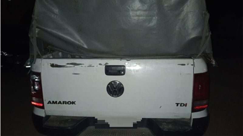 Un móvil policial resultó dañado durante un procedimiento en Fray Mamerto Esquiú